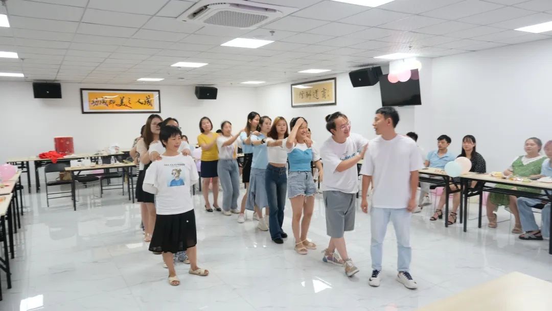 1659749246490881.jpg 640 (9).jpg