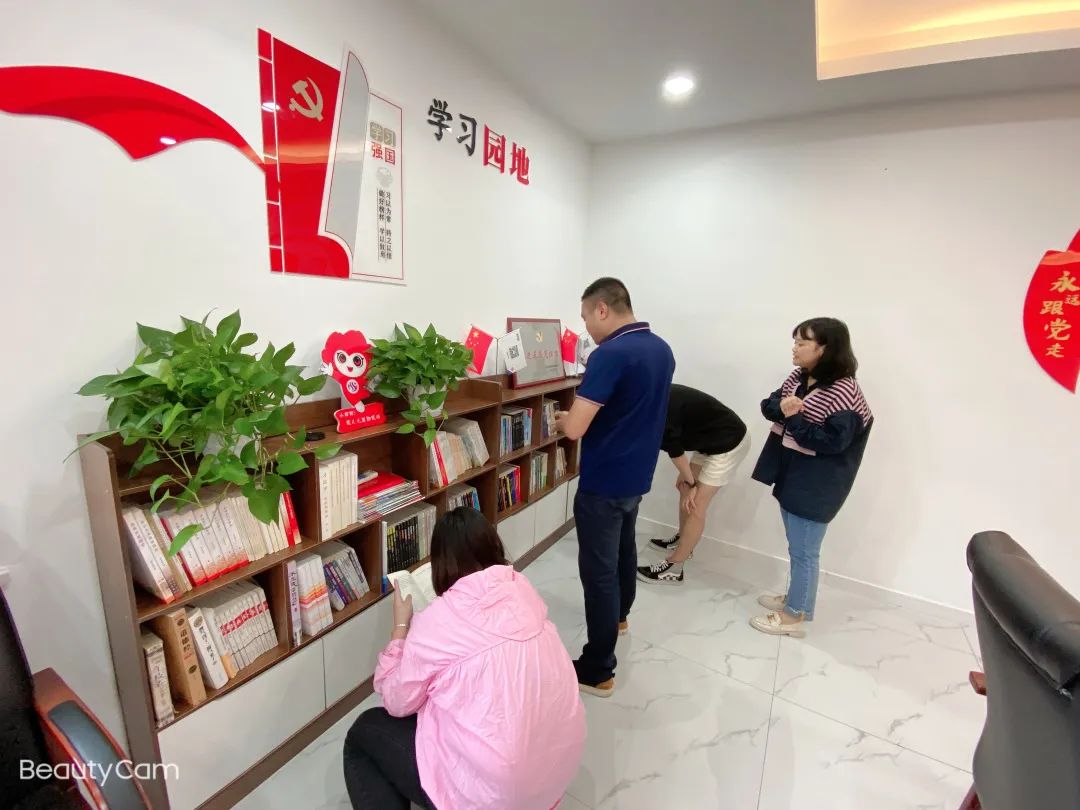 1663986048710205.jpg 640 (1).jpg