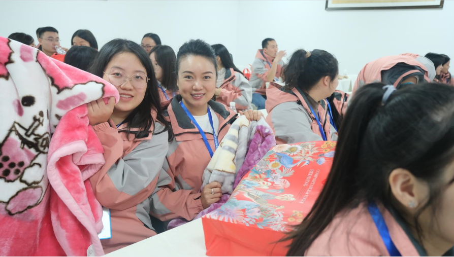 1667628945672686.png 640 (2).png