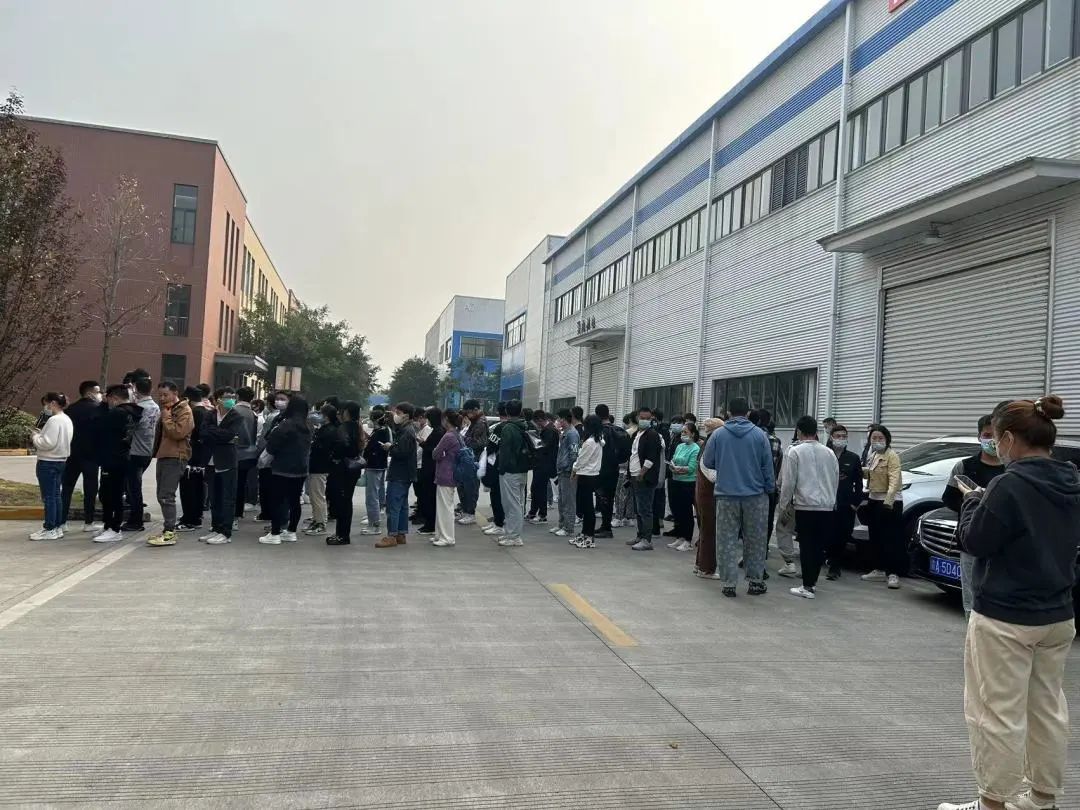 1668748710321617.jpg 640.jpg