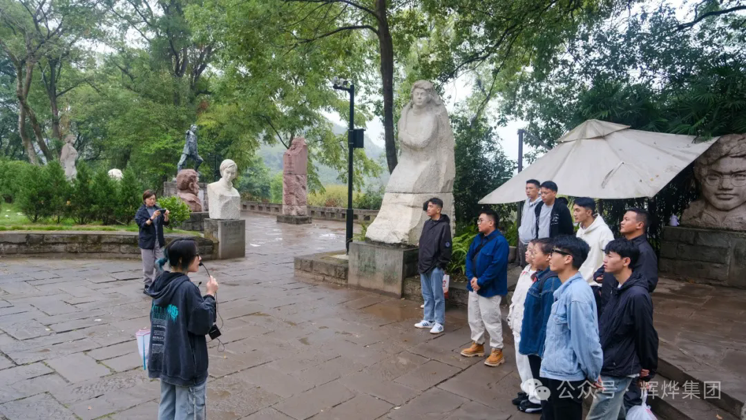 1728956091656087.png 640.webp (10).png