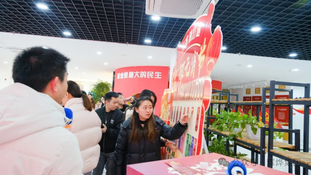 1739415827275083.png 640 (1).webp (2).png