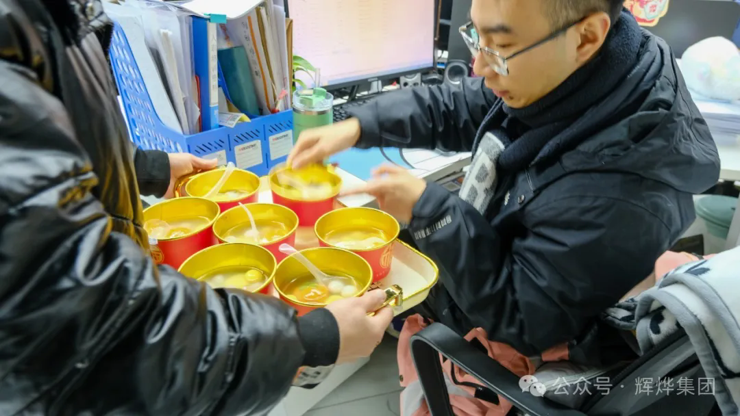 1739416009799563.png 640 (1).webp (7).png