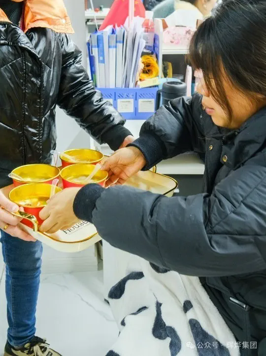 1739416023673125.png 640.webp (15).png