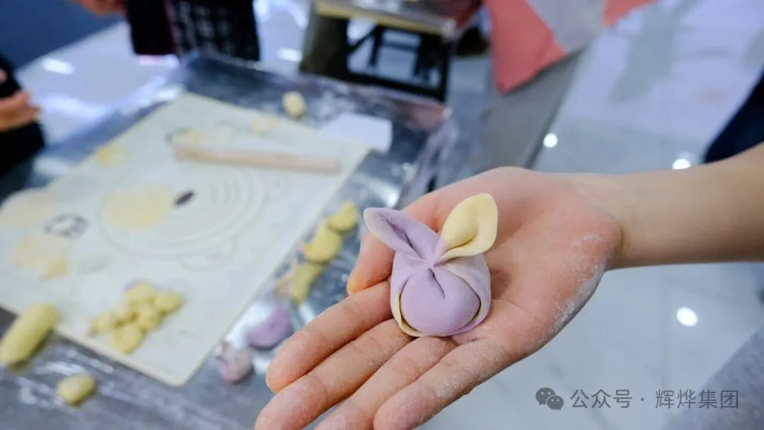 1762571250668662.png 640.webp (8).png