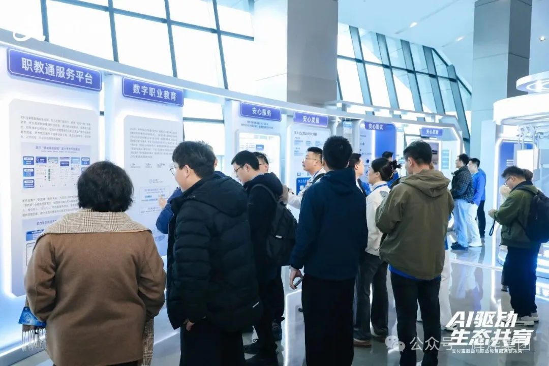 1767930484176758.png 640.webp (3).png